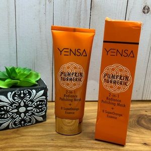 NIB! YENSA
Pumpkin Turmeric 2-In-1 Radiance Mask